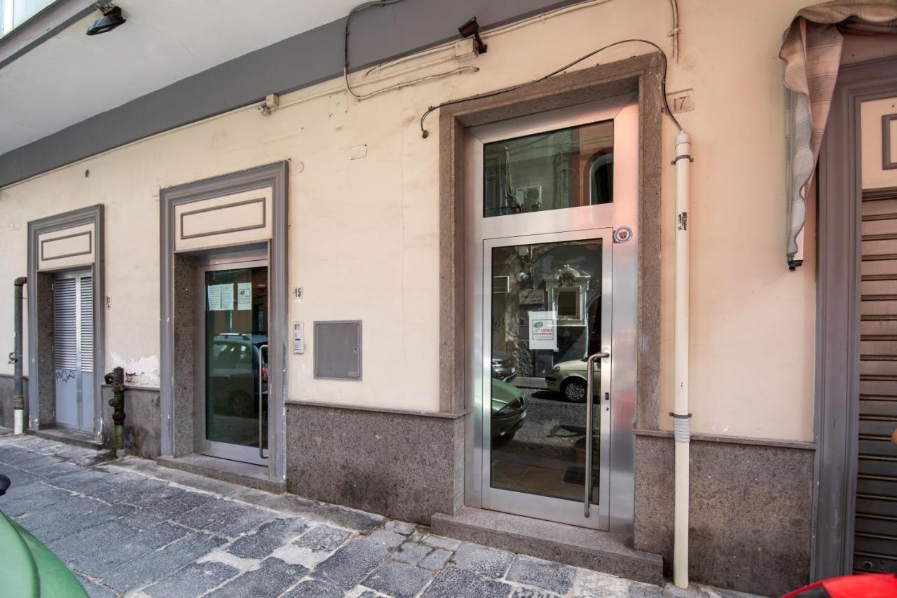 Appartamenti Le Gemme Napoli Bagian luar foto