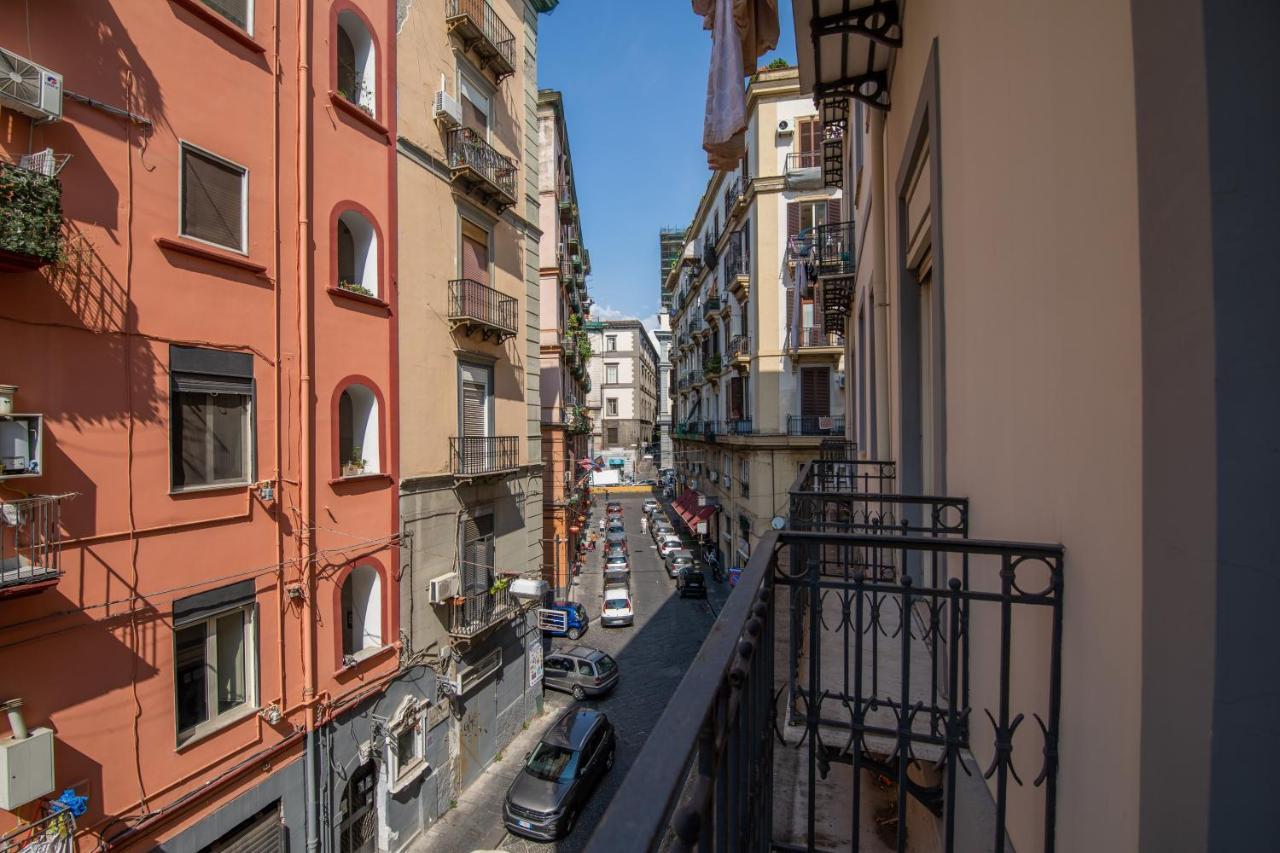 Appartamenti Le Gemme Napoli Bagian luar foto